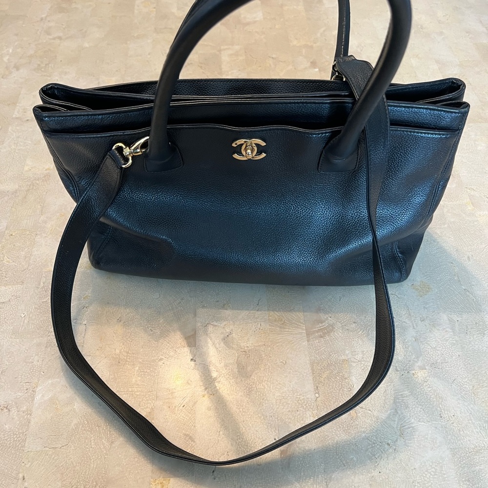 CHANEL Executive Cerf Black Tote